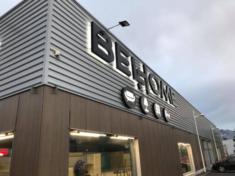 Enseigne lettre relief Belhome