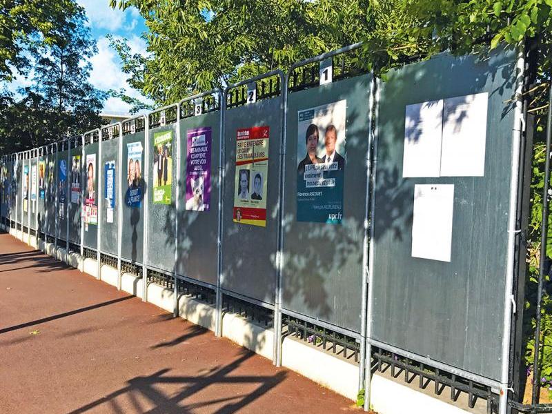 mobilier urbain électoral